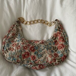 Hand bag